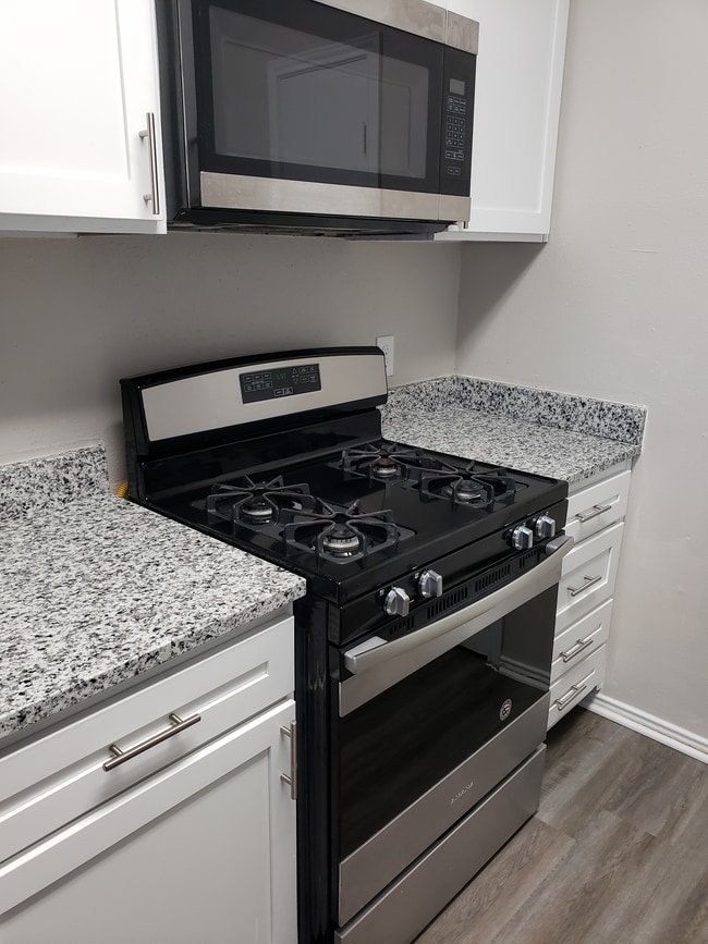 Photo - Georgian Townhomes