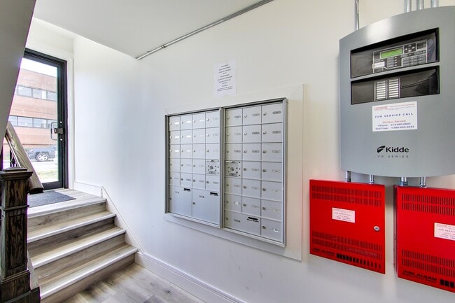 Photo - Beautifully renovated 1Bd Unit Unité 302