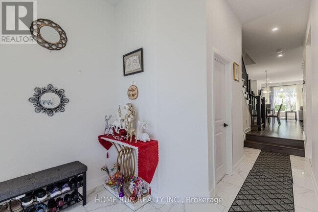 Photo - 206 Bristol Cres