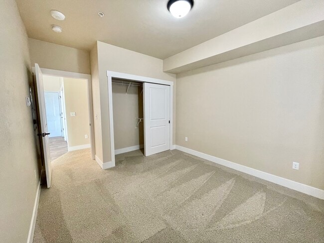Photo - Grant Creek Village Apartments