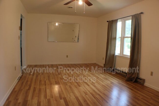 Photo - 5 Ken-View Ave