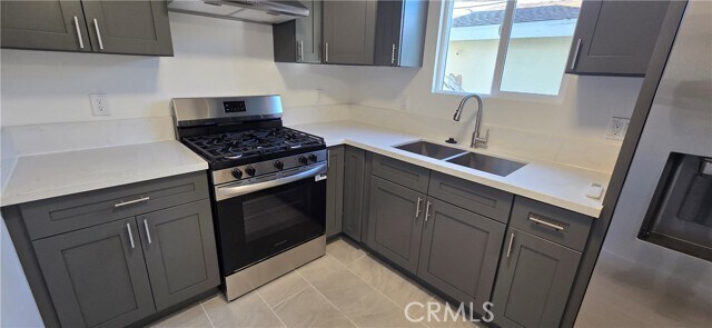 Photo - 1428 E 54th St