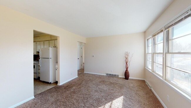 Photo - 2226 Melrose Ave