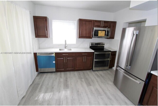 Photo - 1791 NW 45th St