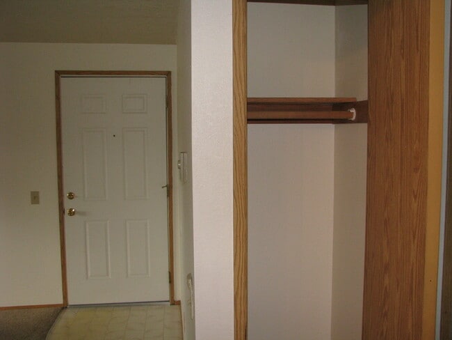 Photo - Quiet Two Bedroom Apartment in Keizer Unidad 4267