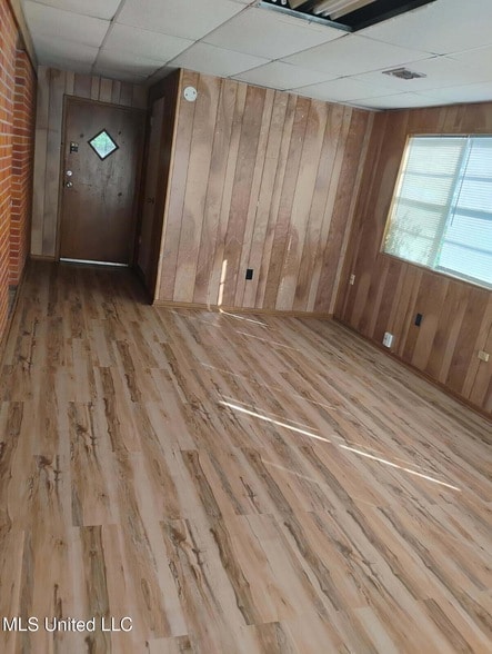 Photo - 2214 Pine Ave