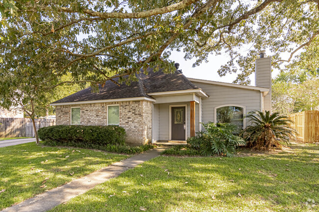 Building Photo - 13333 Parwood Ave Rental