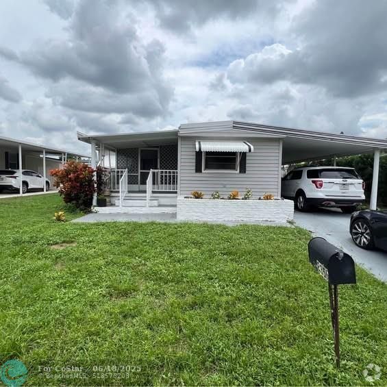 Building Photo - 2356 SW 84th Ave Rental