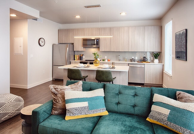 Photo - SOVA ON GRANT