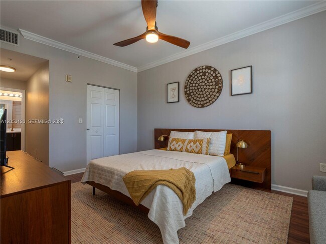 Photo - 533 NE 3rd Ave Unit 306