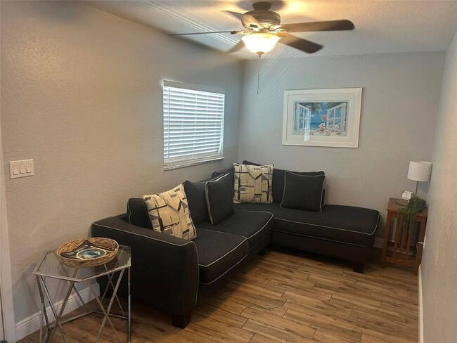 Building Photo - 2807 41st Ave N Unit 2 Rental