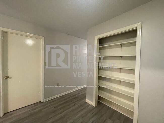Photo - 1100 Will Scarlet Way