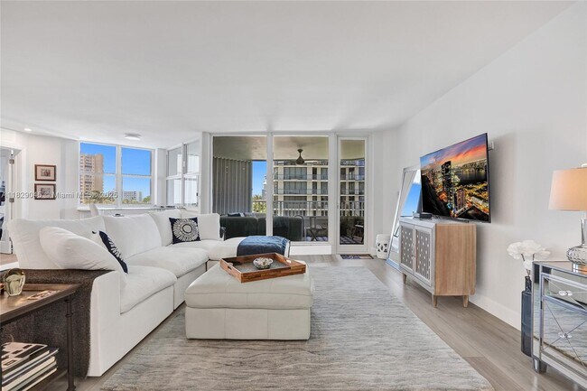 Photo - 1340 S Ocean Blvd Unidad 403