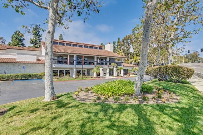 Encinitas Senior Living - 55+ Active Adult Apartments