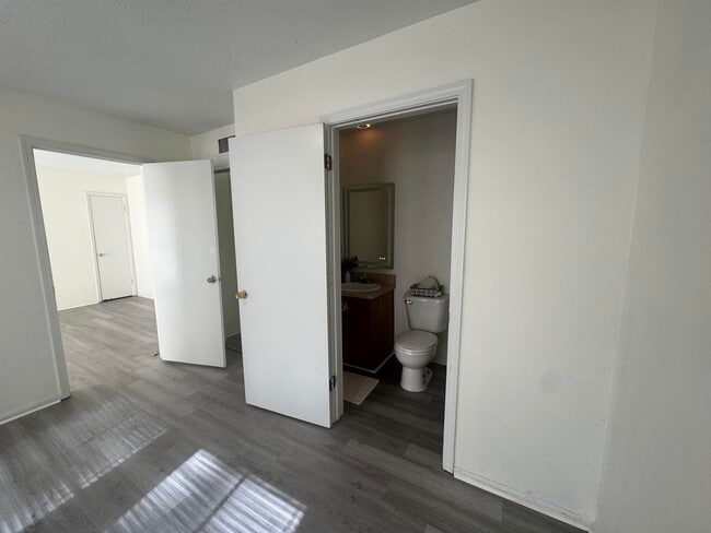 Photo - 2020 Continental Ave