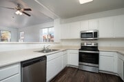 2BR, 2BA - The Court