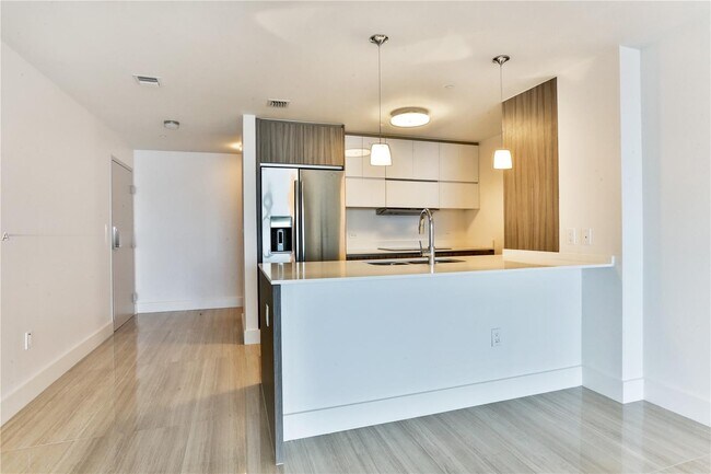 Photo - 600 NE 27th St Unit 1504