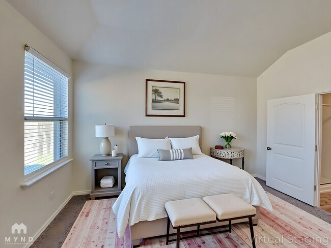 Photo - 421 Micah Ln