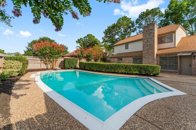 Photo - 20534 Laverton Dr