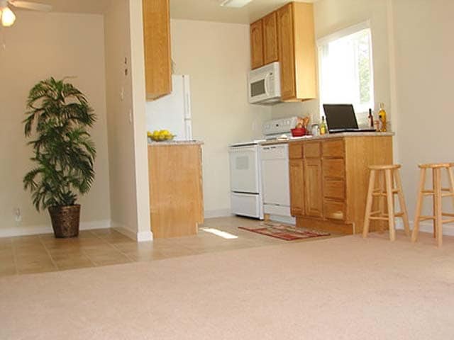 Cocina - Village Green Apartments