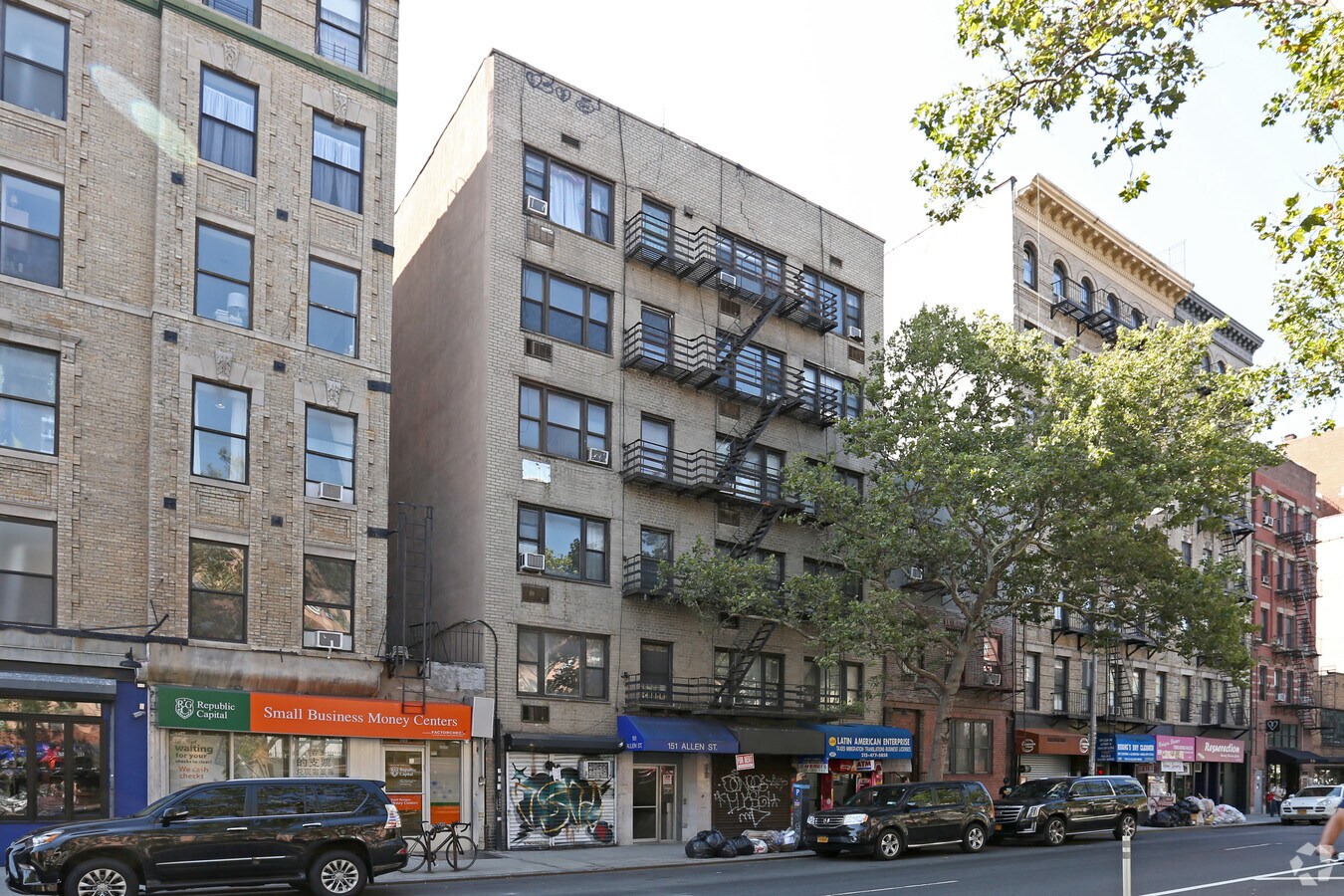 Photo - 151 Allen St