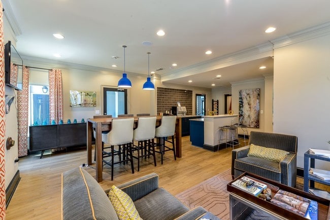 Townhouse Atlanta apartments — community photo
