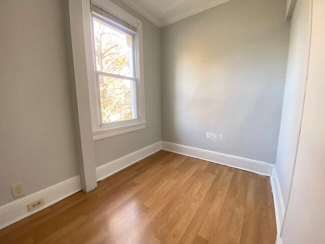 Office - 530 Valley Rd Unit 2