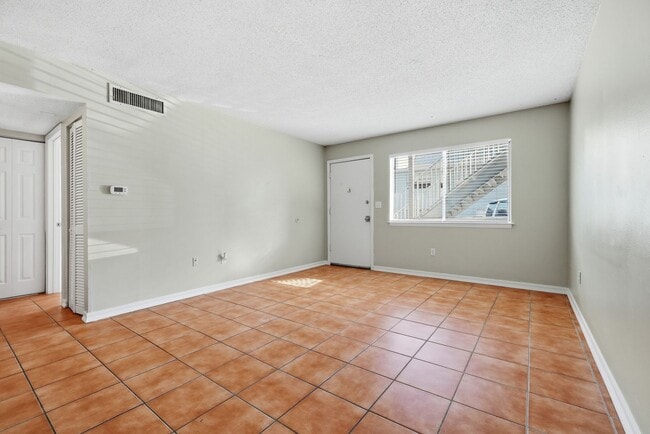 Photo - Charming 2 Bedroom in Prime Location! Unit 11