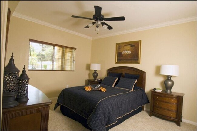 Photo - 4205 Cahuenga Blvd