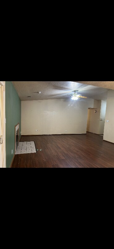 Photo - 800 Eastridge Dr NE