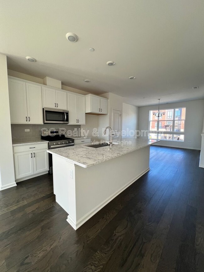 Photo - 1265 Lakepointe Dr