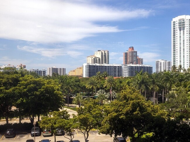 Photo - 18181 NE 31st Ct Unit 505