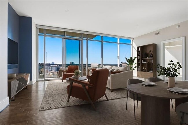 Photo - 1065 Peachtree St NE Unidad 3303