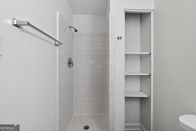 Photo - 2510 Peachwood Cir NE Unit 4