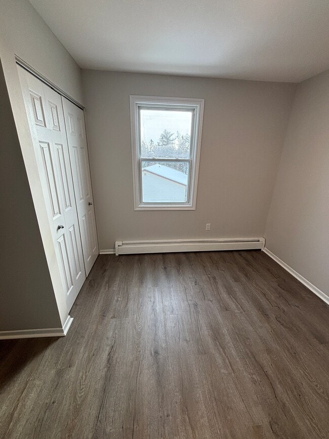 Photo - SPACIOUS TWO BEDROOM APARTMENT - COLE HARBOUR Unité 10