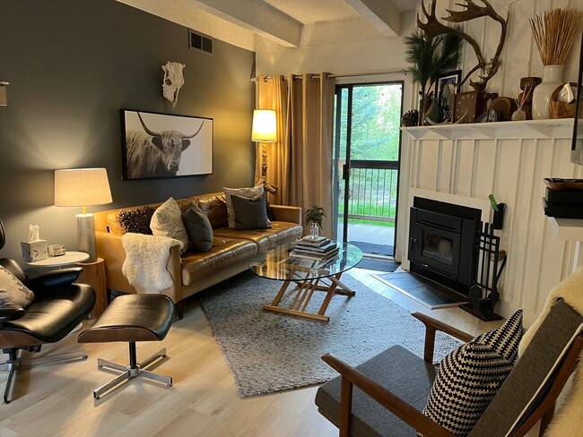 Building Photo - 222 Creekside Dr Unit 111b - Mod Lodge Frisco