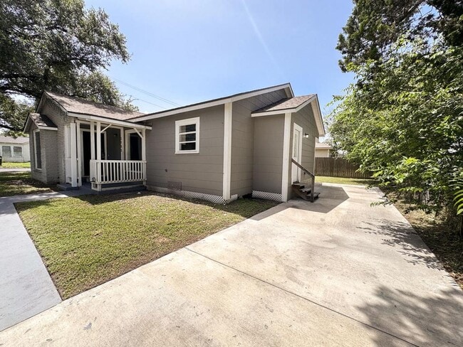 Photo - 1705 Avondale St