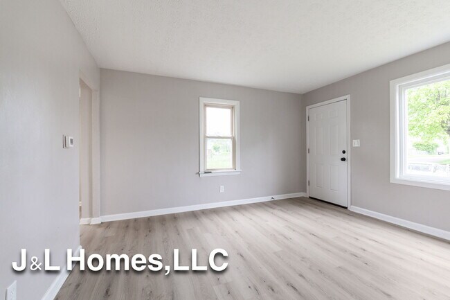 Photo - 1421 E 20th Ave