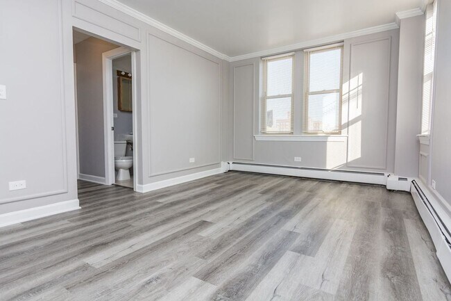 Photo - 7147 S Jeffery Blvd