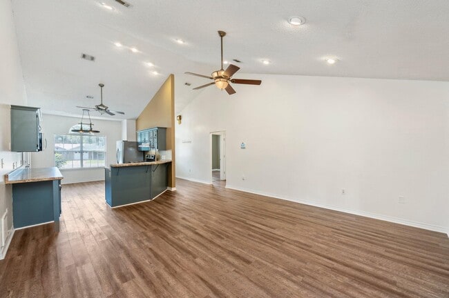 2803 Wilson Ln