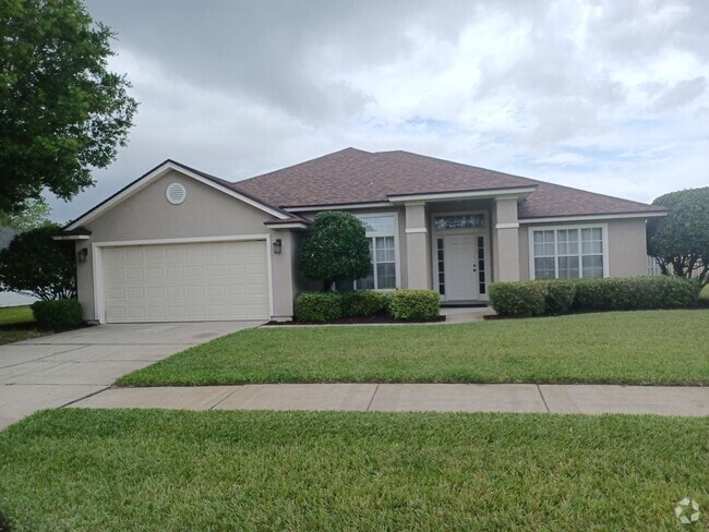 Building Photo - Large 3 BR 2 BA Rental in Desirable Area