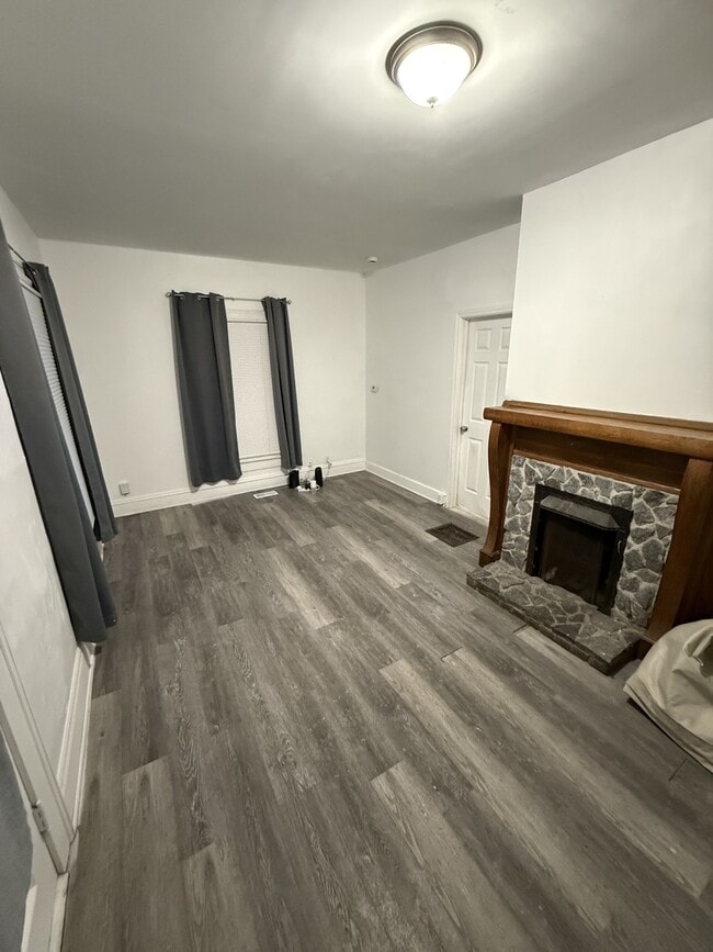 Building Photo - 1247 Selma Rd