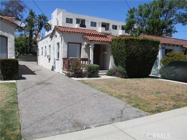 Photo - 11217 La Maida St