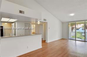 Photo - 3605 NE 207th St