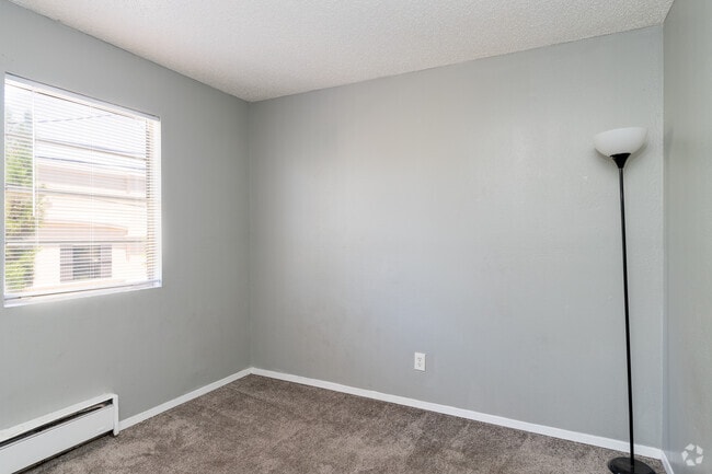 2HAB, 1BA - 676 ft² - Segundo dormitorio