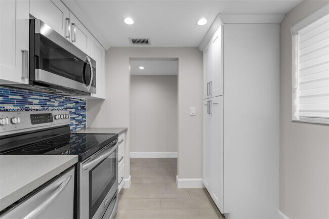 Photo - 8045 SW 107th Ave Unit 303