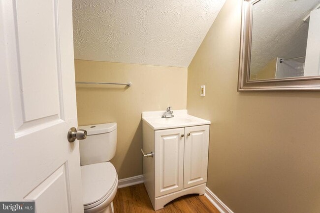 Photo - 3105 Shawnee Dr Unit 7