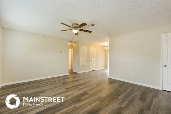 Photo - 1123 Wycliffe St