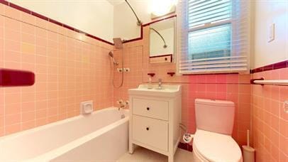 Building Photo - Luxurious 3BR/2BA Home in Lone Mountain wi...