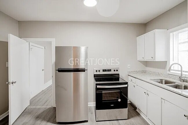 Photo - 1500 28th St